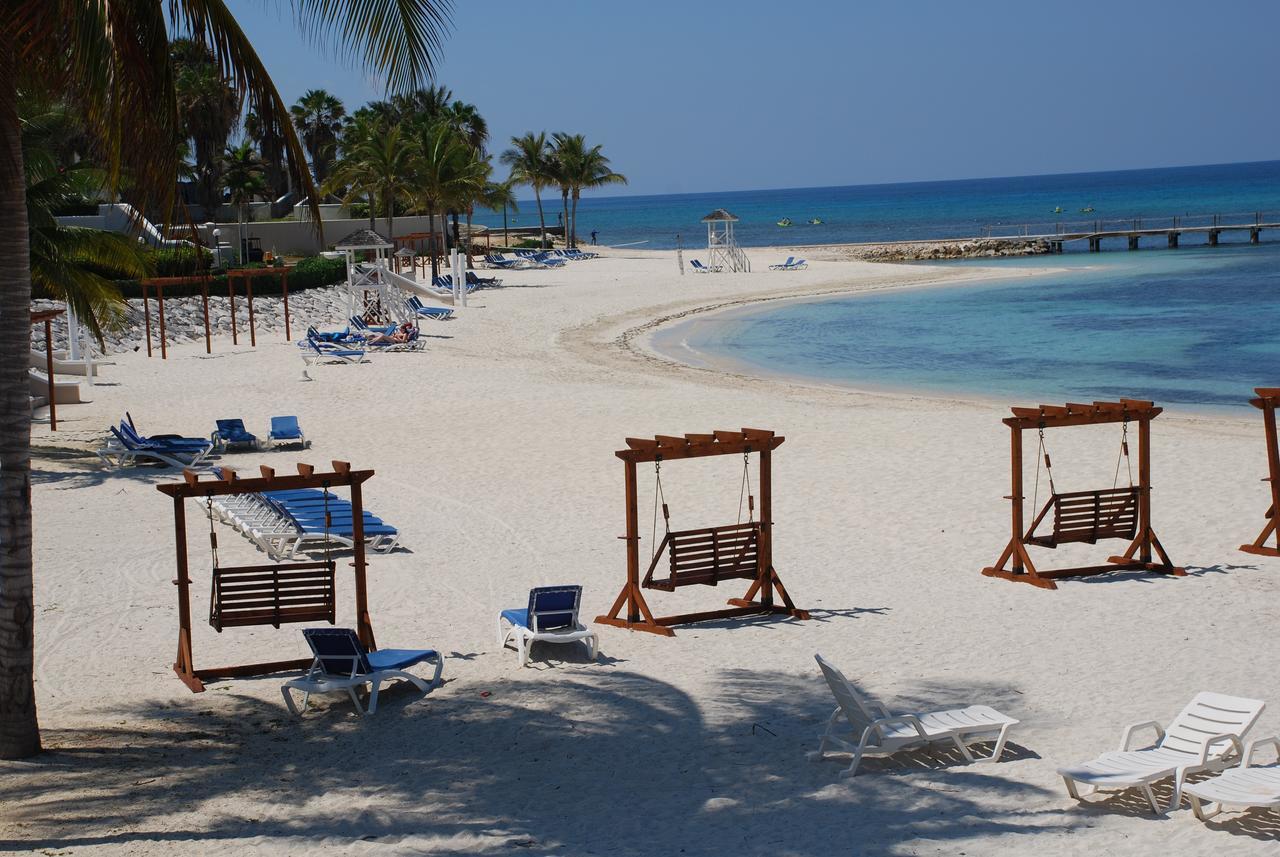 Luxury Villa Sleeps 6, Beach Access, 몬테고 베이 외부 사진