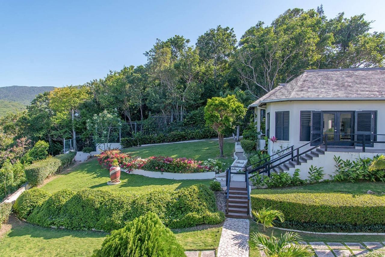 Luxury Villa Sleeps 6, Beach Access, 몬테고 베이 외부 사진