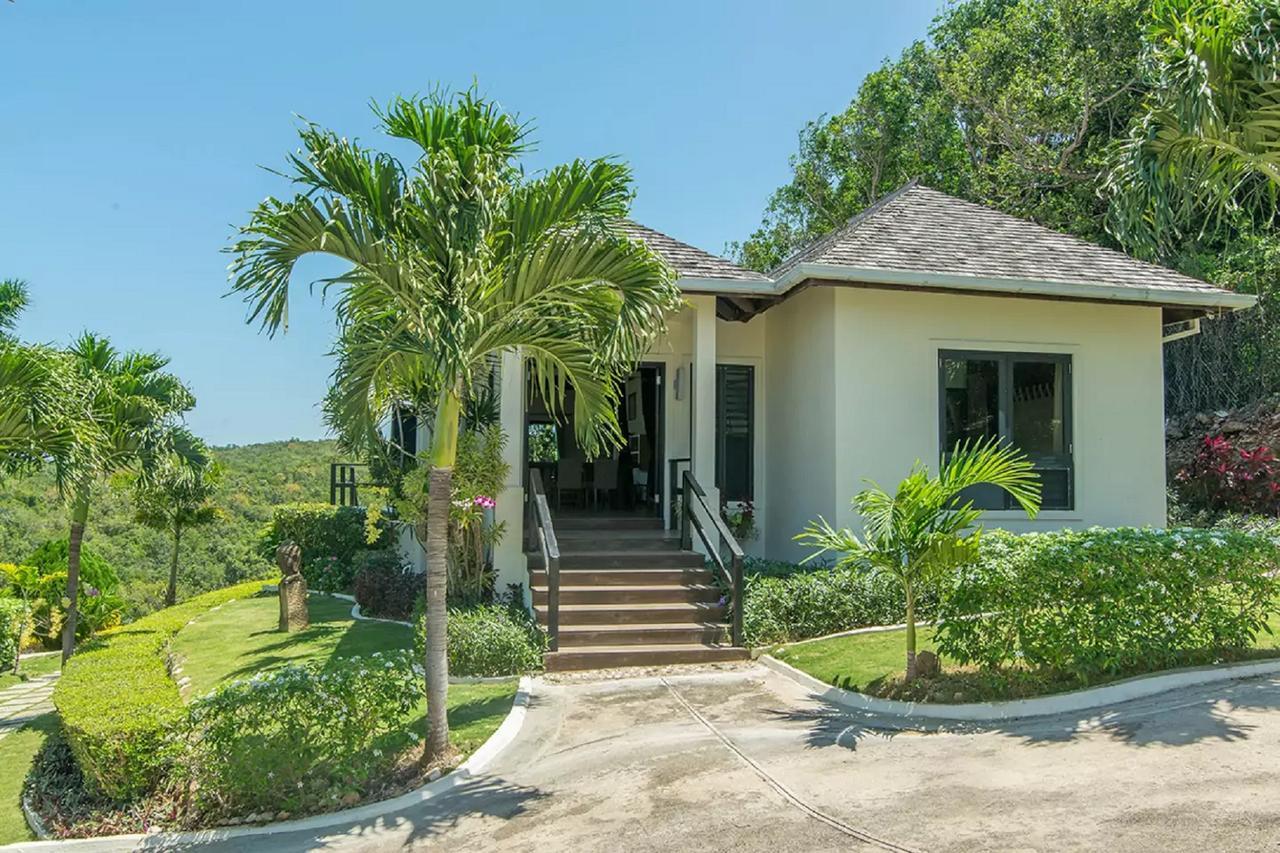 Luxury Villa Sleeps 6, Beach Access, 몬테고 베이 외부 사진